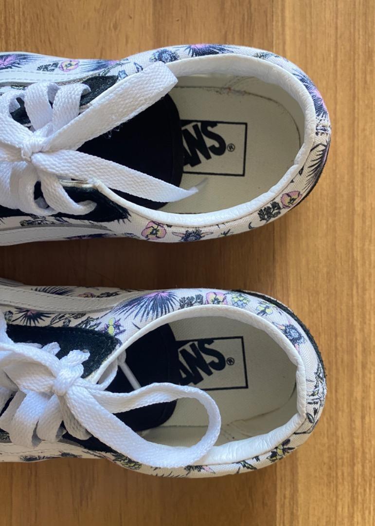 Blue vans with deals white flowers