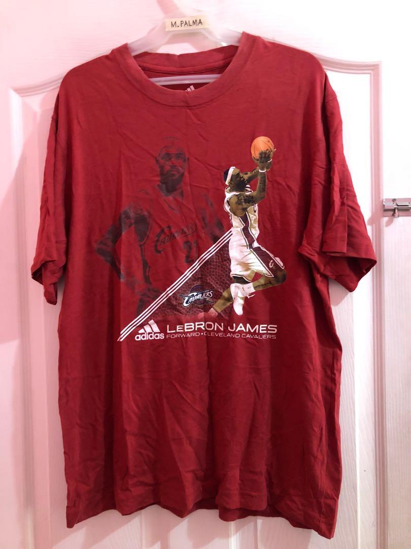 adidas Lebron James Men's Cleveland Cavaliers T-Shirt