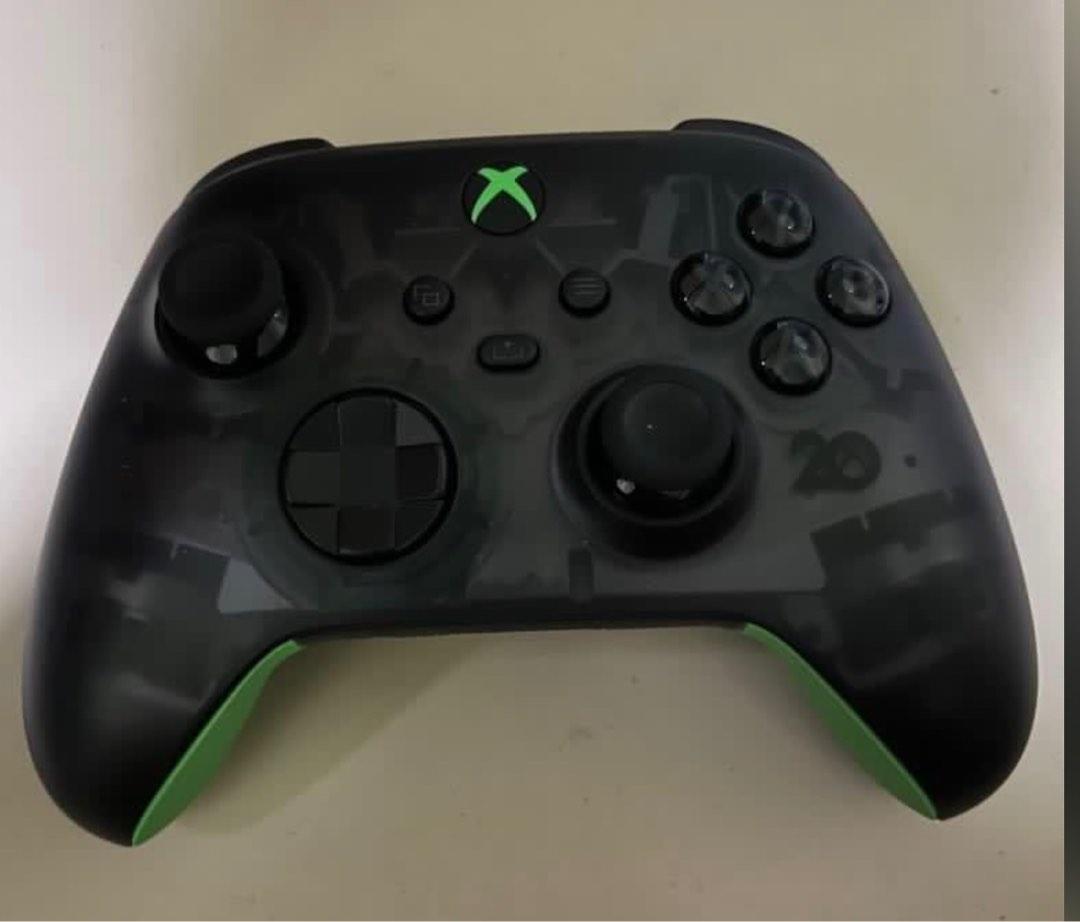 Xbox Series 20th Anniversary Controller with battery and USBC cable, Video Gaming, Gaming