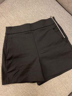 ZARA SHORTS
