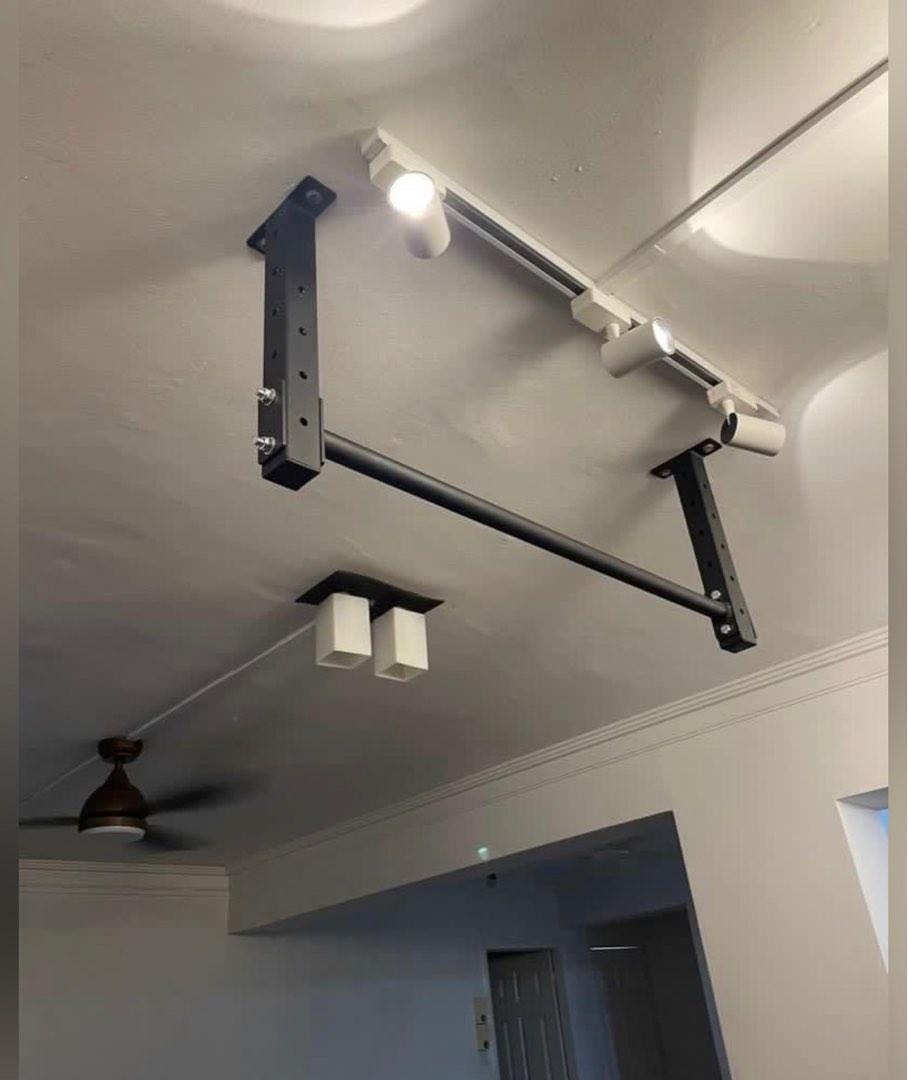 Free installation Ceiling pull up bar