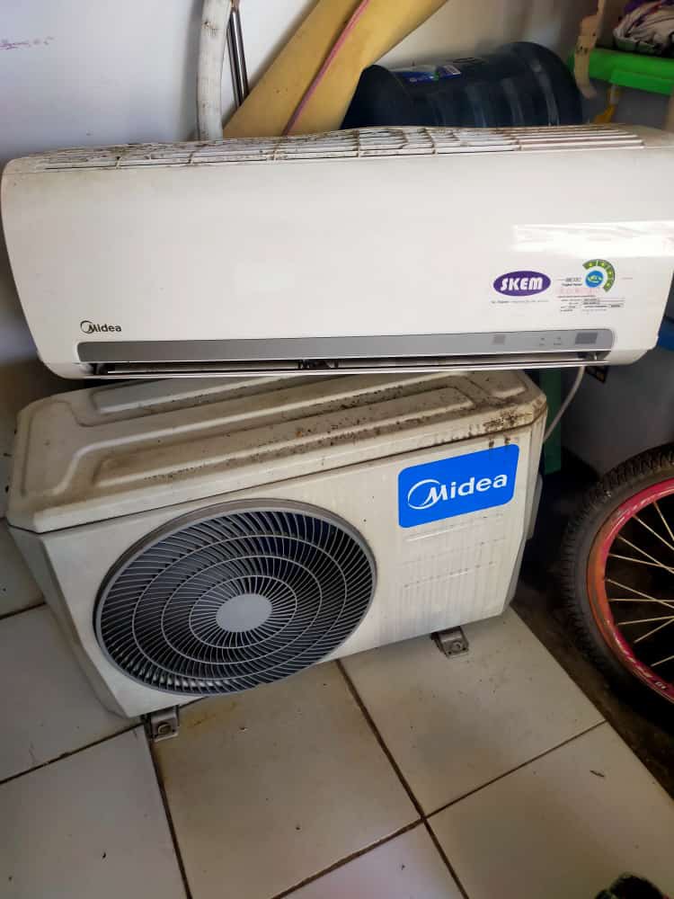 ac midea 1 2 pk second