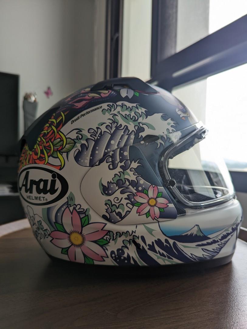 2 x Arai Full Face Racing Helmet (Oriental & Nakasuga 21) (Category: Motorcycle Accessories) located in Singapore. Submitted by kixforlyfe (Listing ID 1185357885, Image 2). Description: Arai full-face racing helmet Suitable for sportsbike riders Imported by Chiap Lee Selling as a bundle of 2 $750 each if ala carte - refer to individual listings: Oriental in matte blue - Size S (55.56cm) https://carousell.app.link/wb9McrOfotb Nakasuga 21 (blue dra