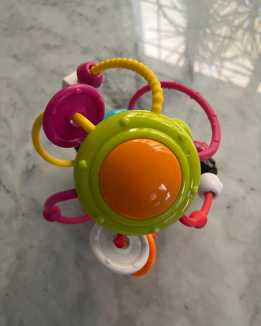 Auth Infantino Discovery & Play Sensory Ball (Category: Infant Playtime) located in Taguig. Submitted by zablaza (Listing ID 1185363958, Image 3). Description: .