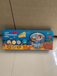 Baby swimming pool free floating neck