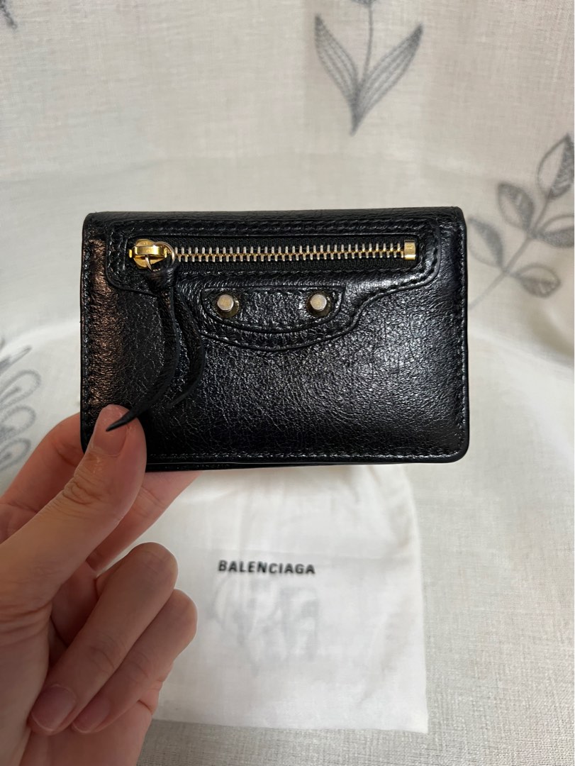 Balenciaga short wallet Carousell