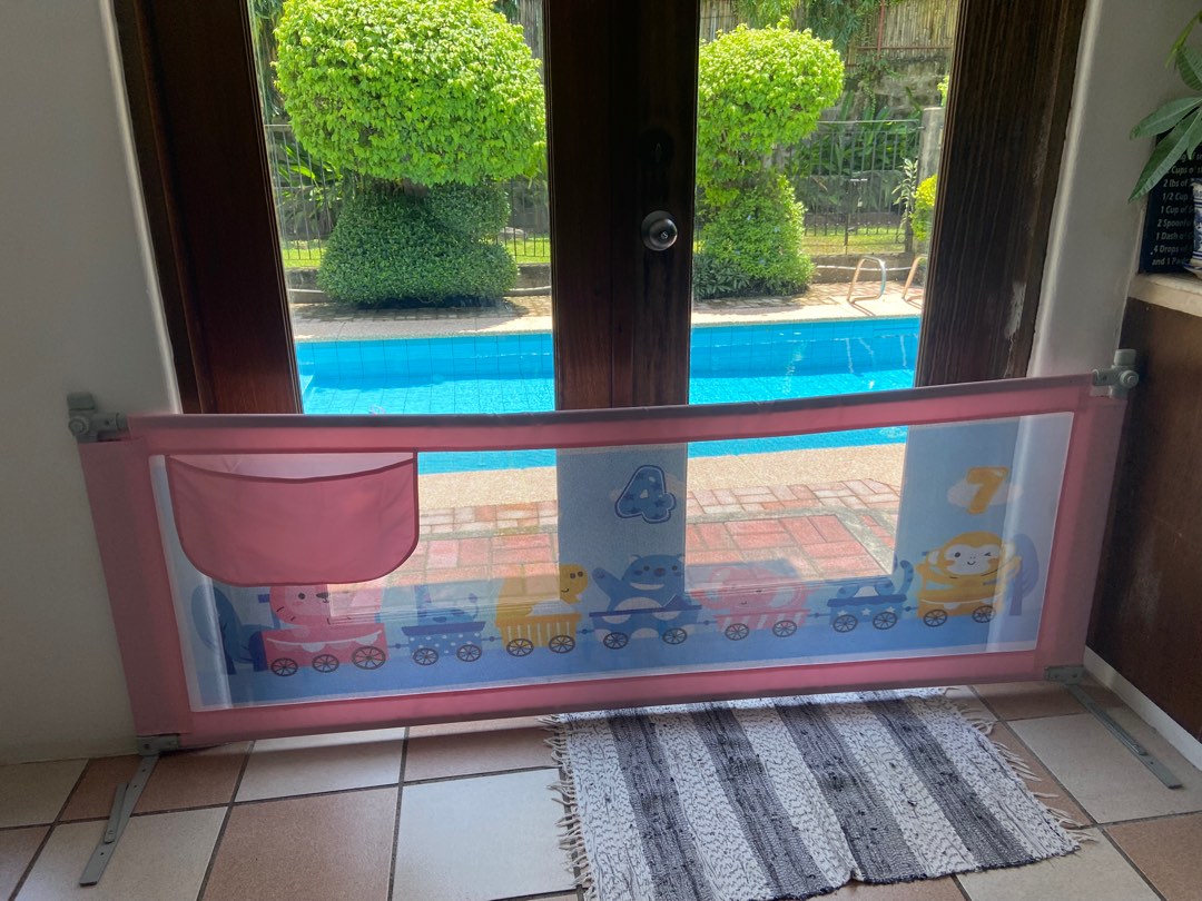 Bed guard adjustable king size bed, Babies & Kids, Baby Nursery