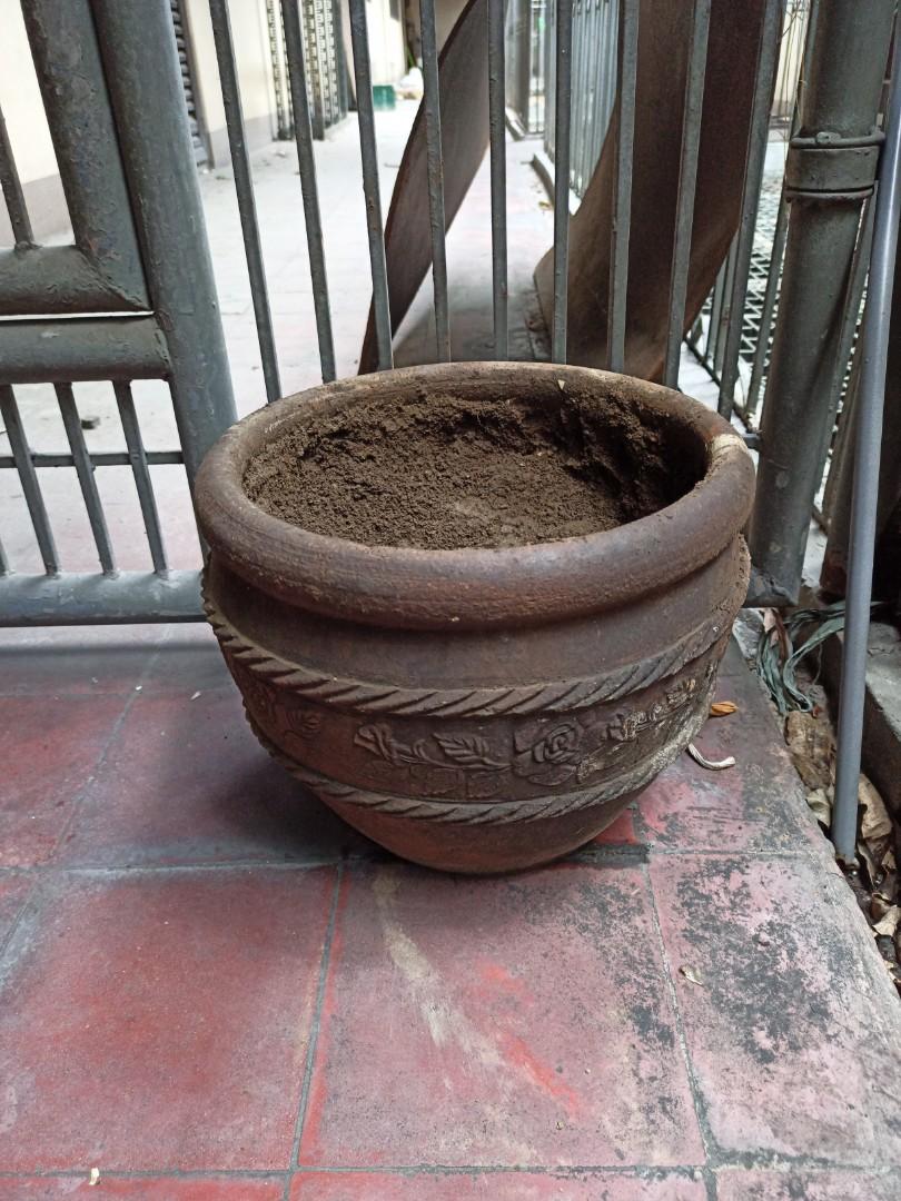 Big pot preloved, Furniture & Home Living, Gardening, Pots & Planters