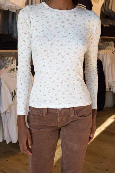 BRANDY MELVILLE top 🦋 long sleeved floral Leah top. - Depop