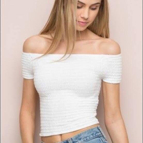 brandy melville off shoulder top, Women's Fashion, Tops, Shirts on Carousell
