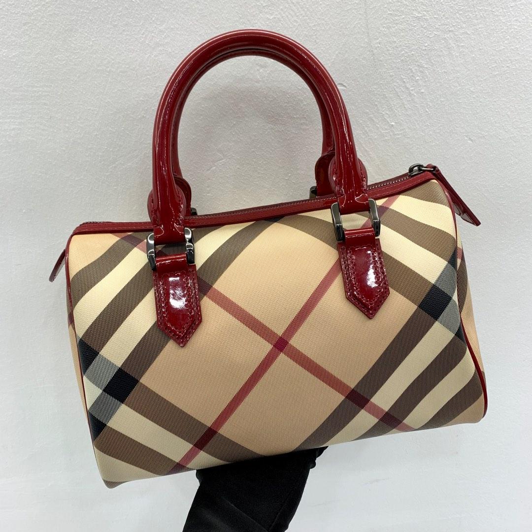 Burberry tote bag red store