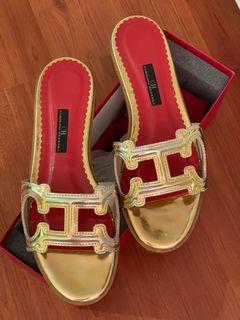 Carolina Herrera Insignia sandals