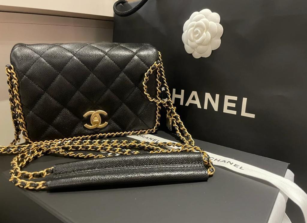 Chanel 22b caviar flap bag, Luxury, Bags & Wallets on Carousell