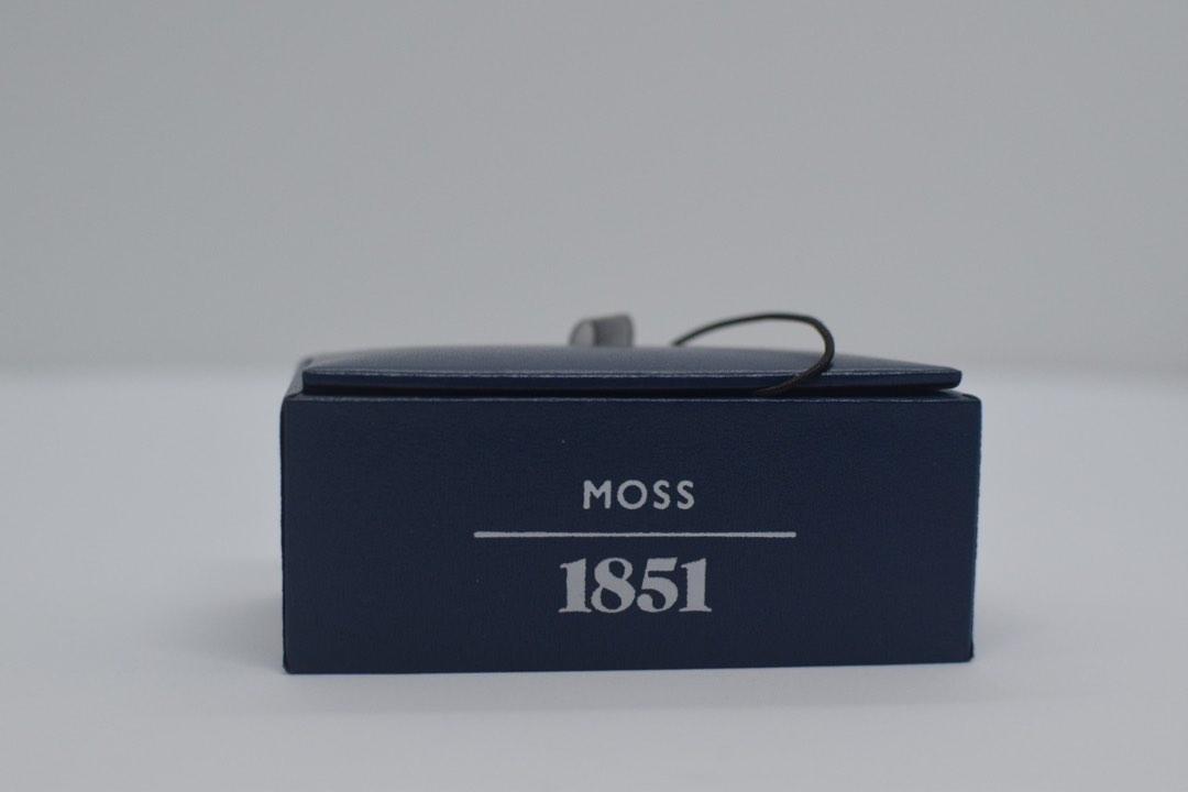 Cufflink (Category: Accessories) located in Seberang Jaya. Submitted by Pino.Preloved (Listing ID 1185454056, Image 3). Description: Original from Moss Bros London 100% Brass Condition 10/10 .