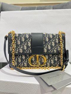 Dior montaigne 30  with chain bag