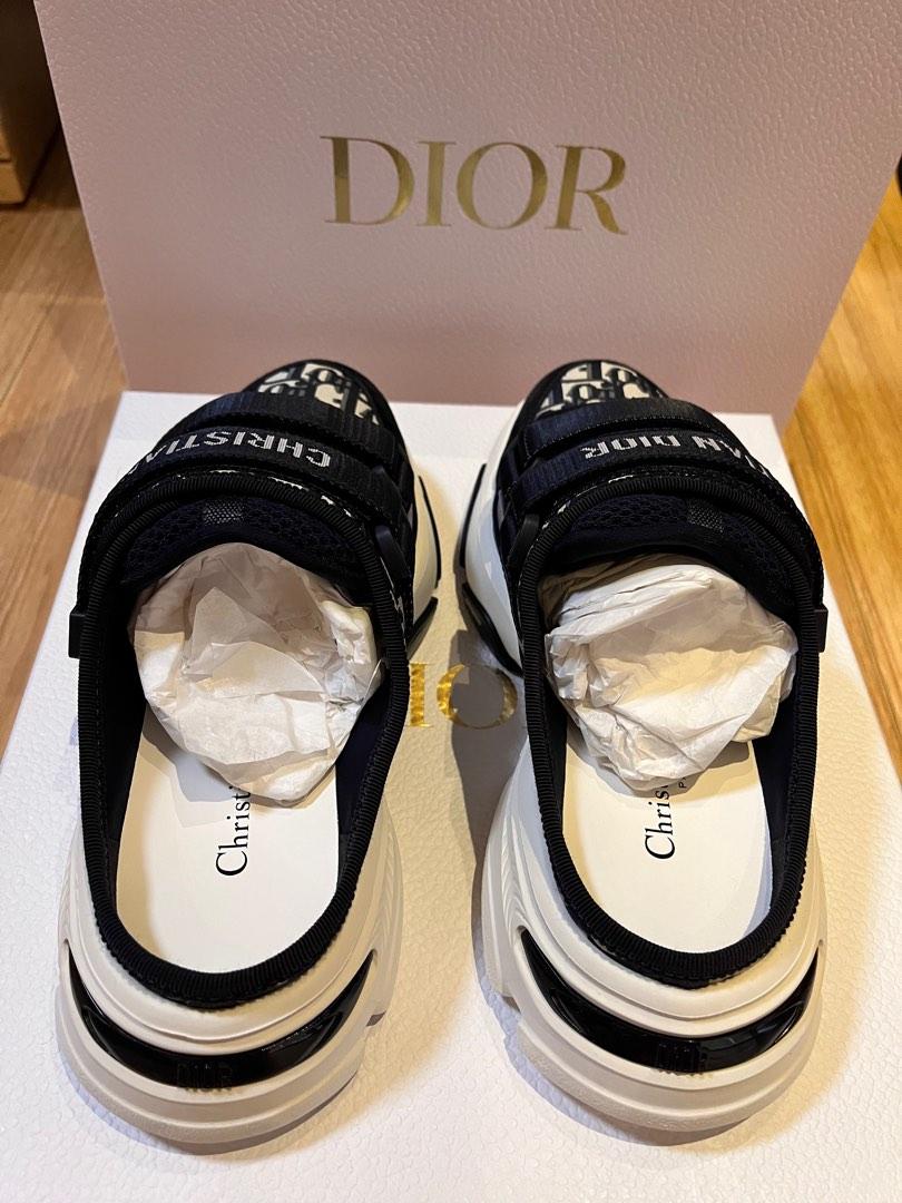 D-Wander Sneaker Deep Blue Dior Oblique Technical Fabric