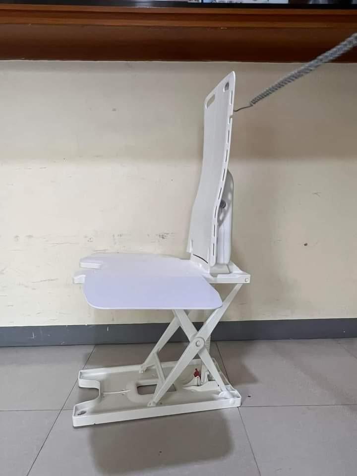 Drive Bellavita Lightweight Reclining Bath Lift, Health & Nutrition