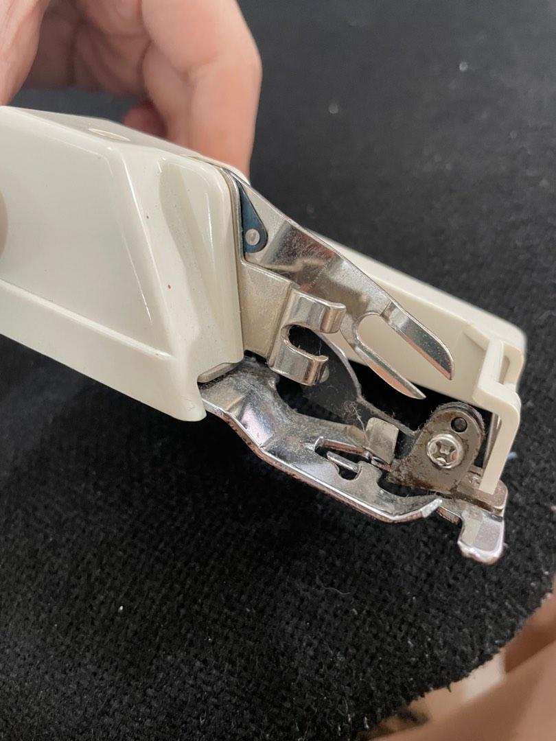 Edging/Side Cutter for sewing (Category: Craft Supplies & Tools) located in Quezon City. Submitted by titapple (Listing ID 1185380963, Image 2). Description: bought this for 1400 sa intramuros side cutter/edging tool for portable sewing machine rfs:hindi nagagamit dm for video.