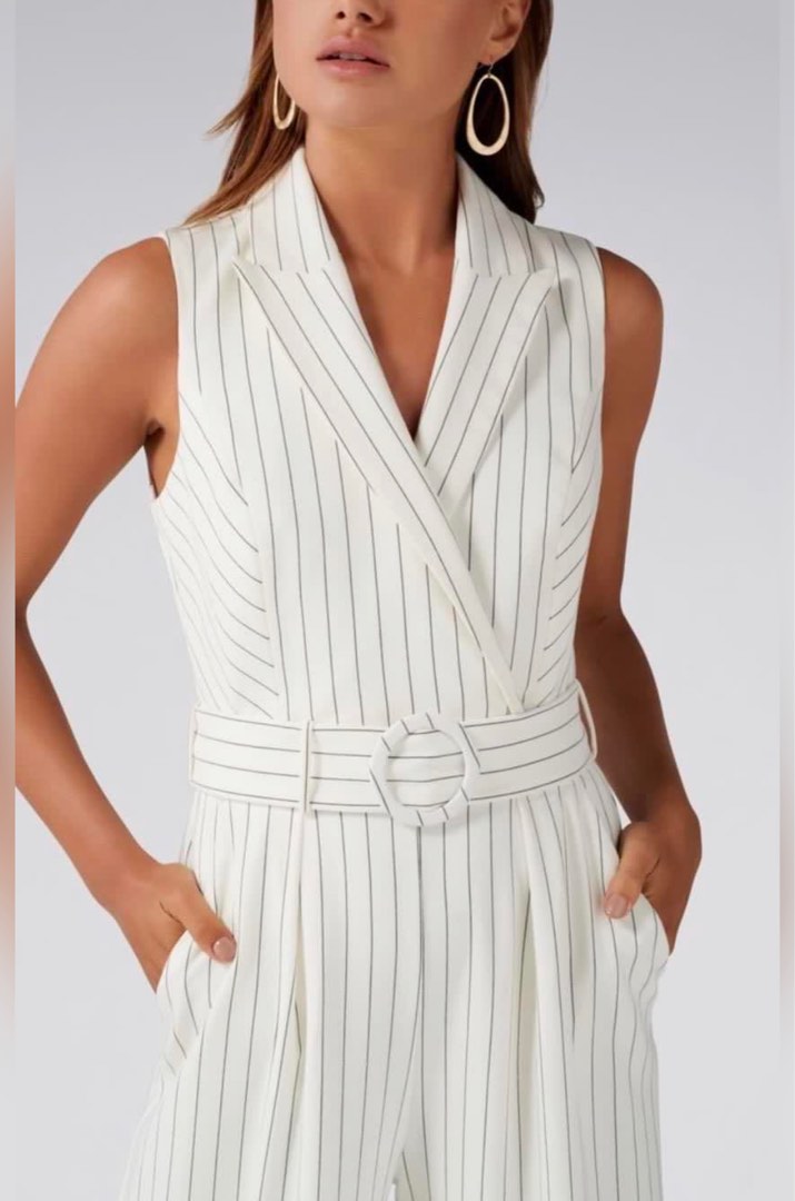 Forever New Sidney Pin Striped Playsuit, Women's Fashion, Dresses & Sets,  Rompers on Carousell
