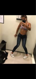 (Category: ) located in . Submitted by qistnyx (Listing ID 1185360303, Image 1). Description: .