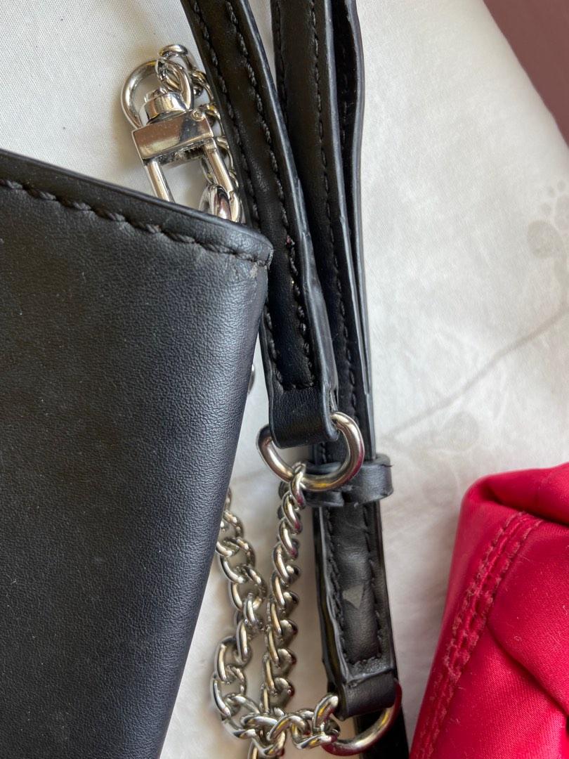 Guess discount red clutch