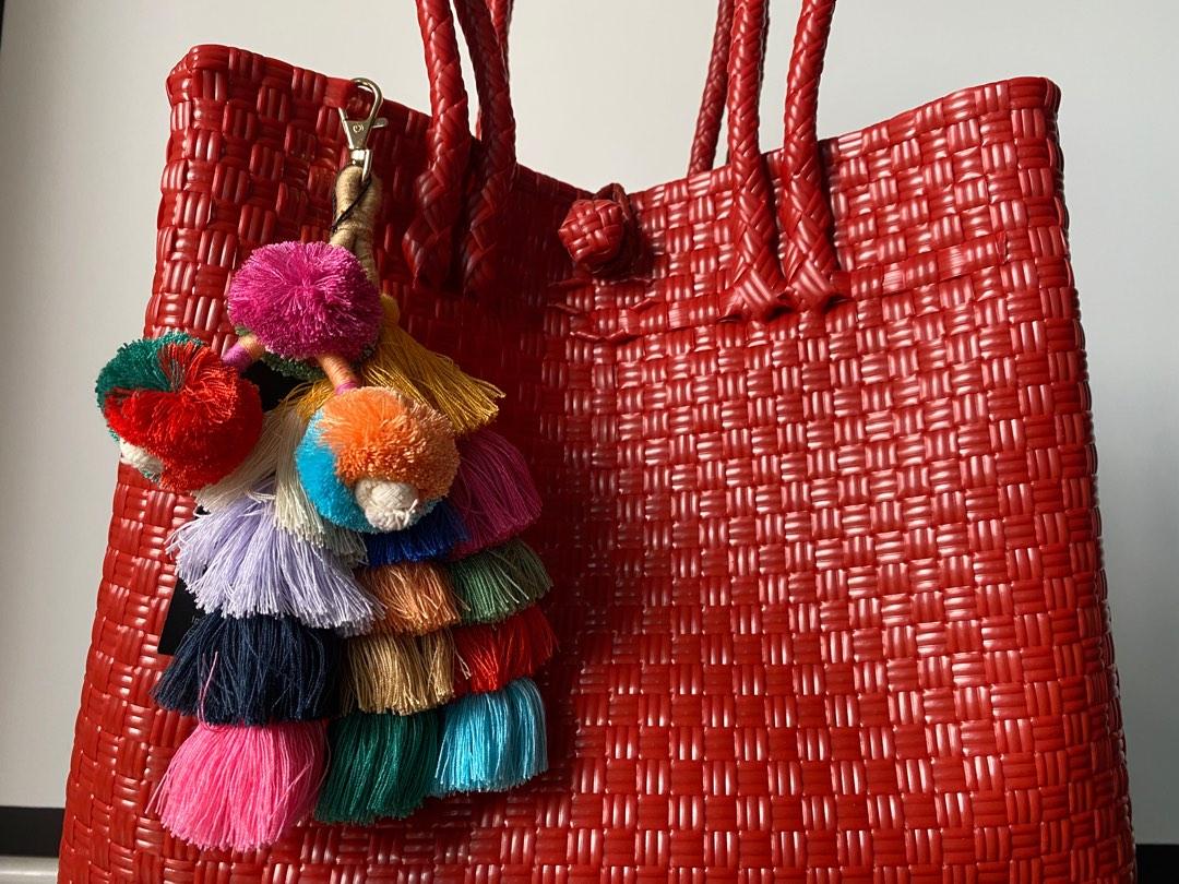 Handwoven recycle plastic bags with variation in size colour and model