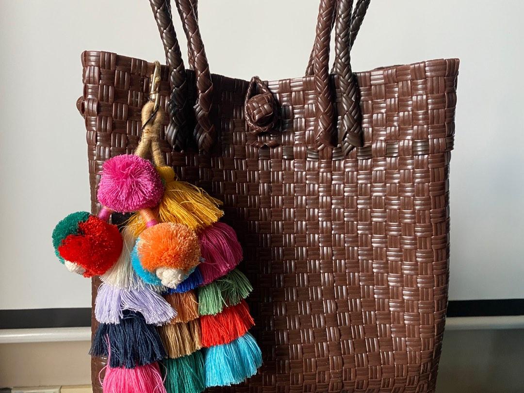 Handwoven recycle plastic bags with variation in size colour and model