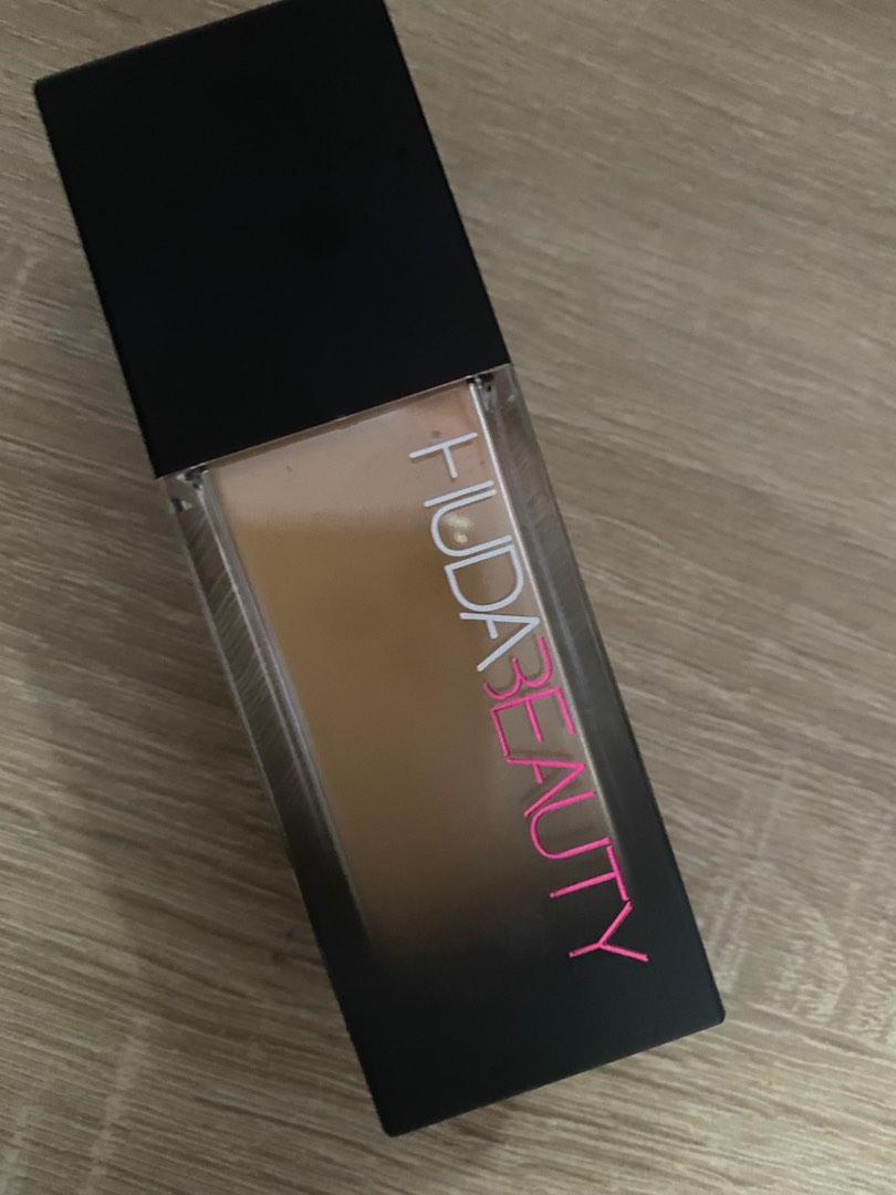 Huda Beauty Foundation, Beauty & Personal Care, Face, Makeup on Carousell