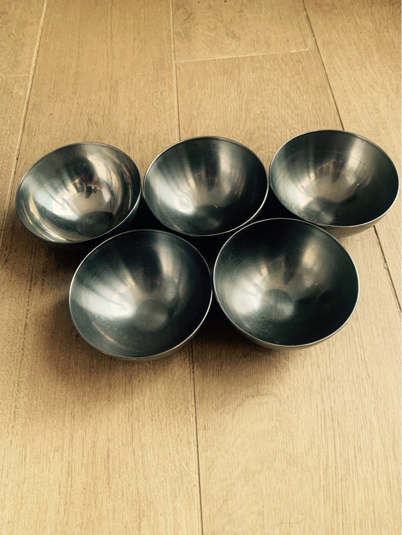 IKEA stainless steel small 12 cm bowl x 5, 傢俬＆家居, 廚具和餐具, 餐具和餐具 on Carousell