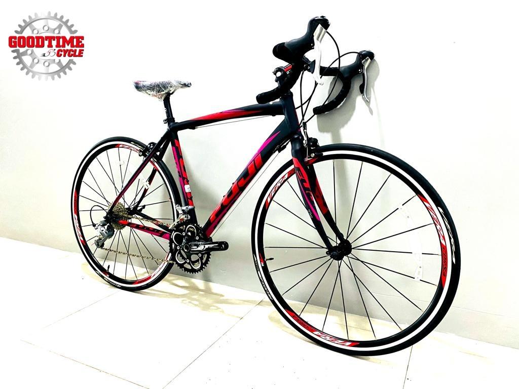 Fuji finest 1.1 best sale womens road bike