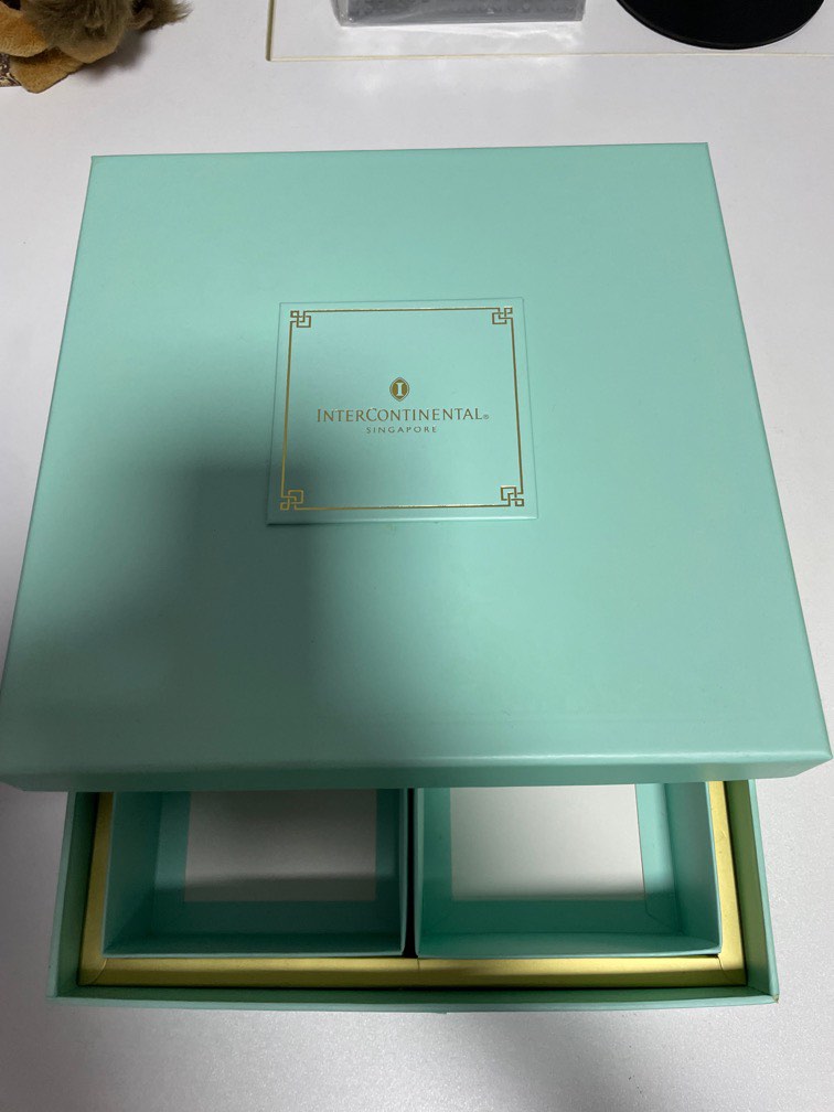 Intercontinental Mooncake Box, Furniture & Home Living, Home ...