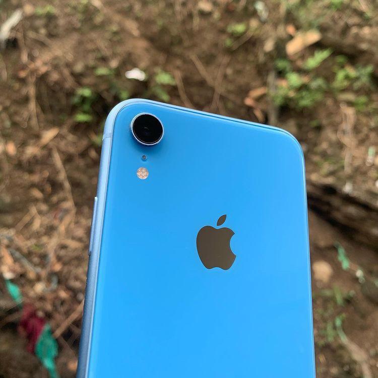 iPhone XR Blue (64GB), Electronics, Mobile & Tablet Accessories on