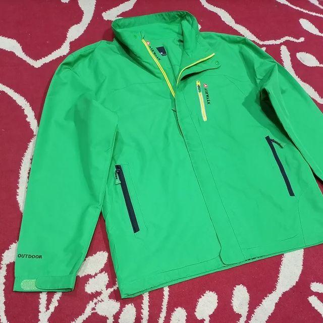 Jacket Outdoor AIRWALK size 100 P 72 x L 60 Fesyen Pria Pakaian Atasan di Carousell