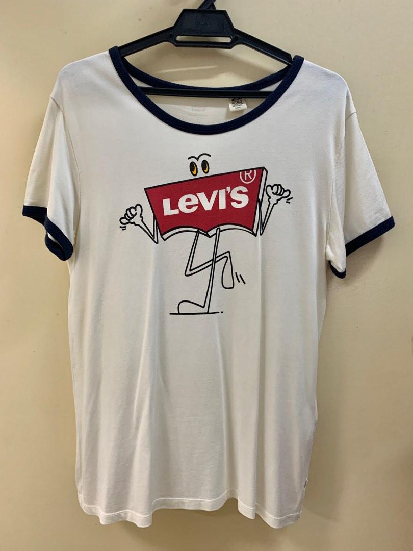 LEVI's T SHIRT, Women's Fashion, Tops, Shirts on Carousell