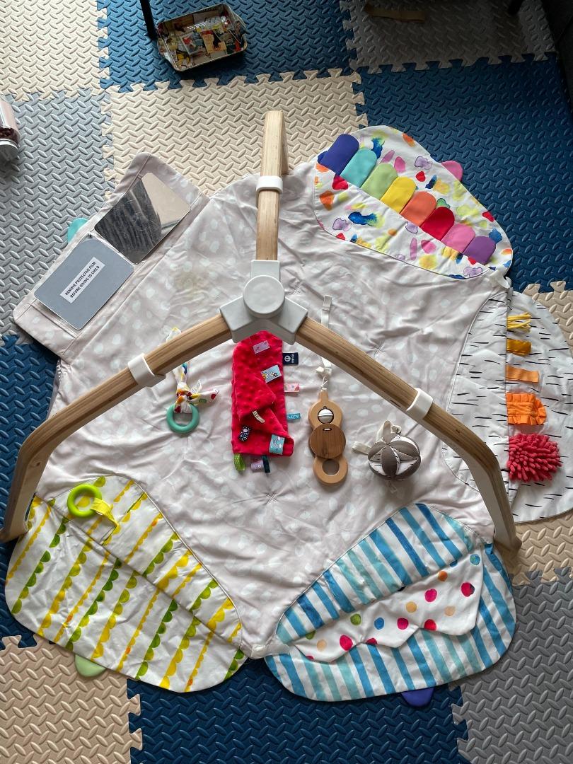 Lovevery Playmat Playgym, Babies & Kids, Infant Playtime on Carousell