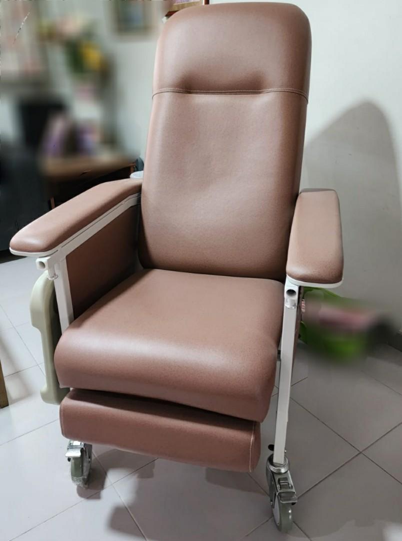 Manual Mobile Recliner Geriatric Chair with Tray, Furniture & Home