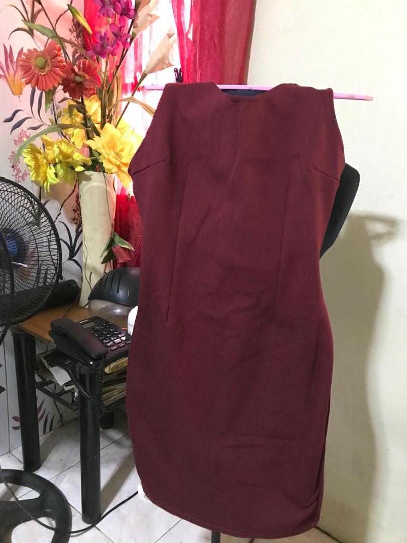 Maroon sexy dress (Category: Dresses) located in Caloocan City. Submitted by xtine01 (Listing ID 1185325167, Image 3). Description: Dpa nasusuot d rin magkakasya sakn.fit sa extra small to small.slight stretchy nmn sya.