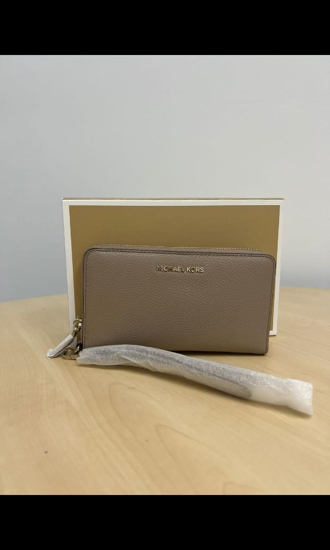 Michael kors beige discount purse