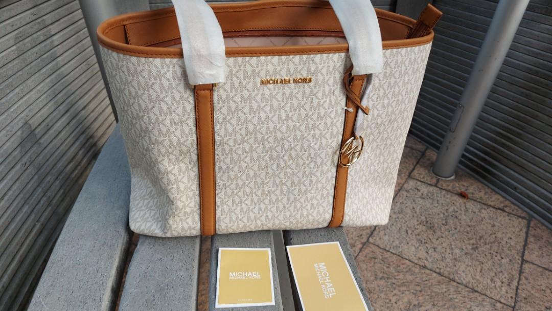 Michael kors sady large cheap multifunction top zip tote