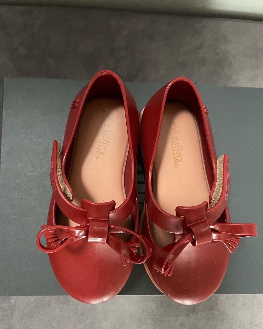 Mini melissa best sale red shoes