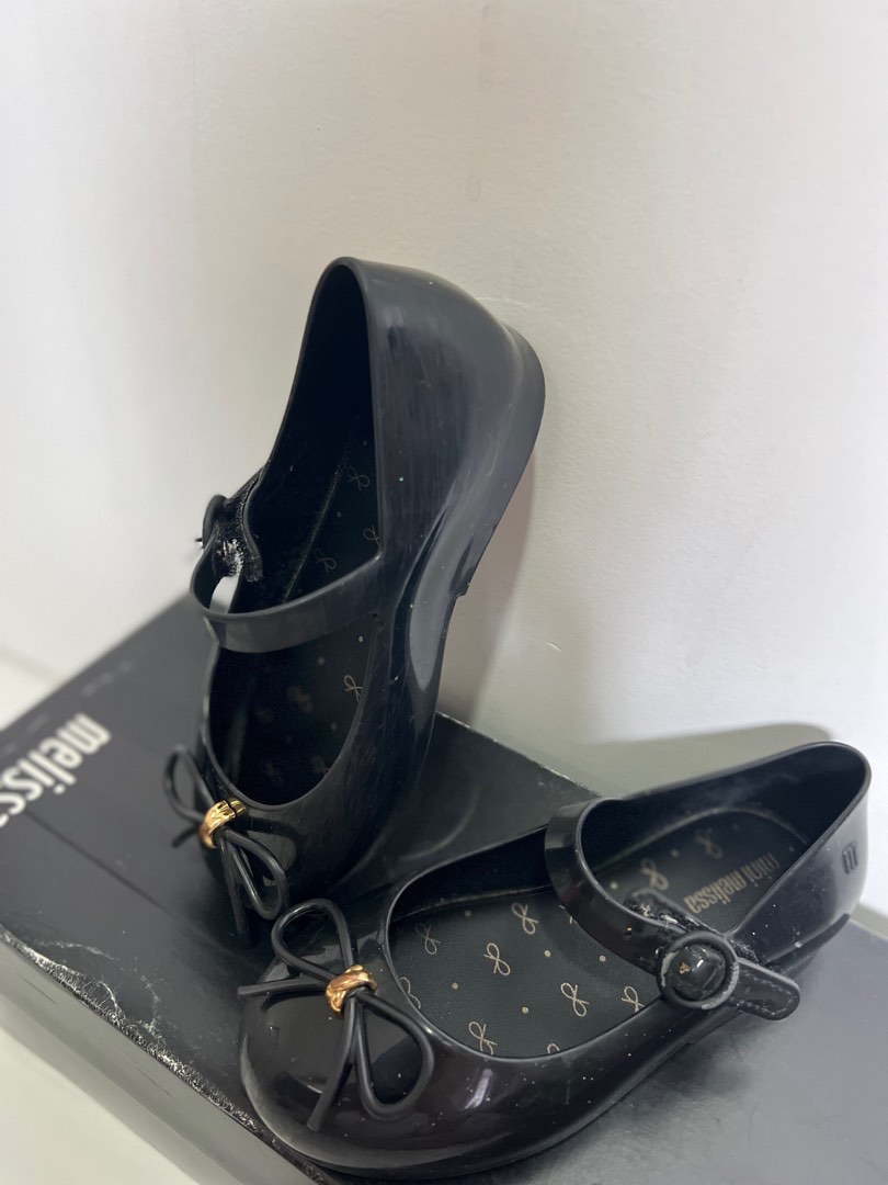 Mini melissa school shoes hotsell