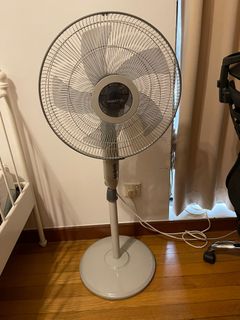 (Category: ) located in . Submitted by poodlebab22 (Listing ID 1185343842, Image 1). Description: .