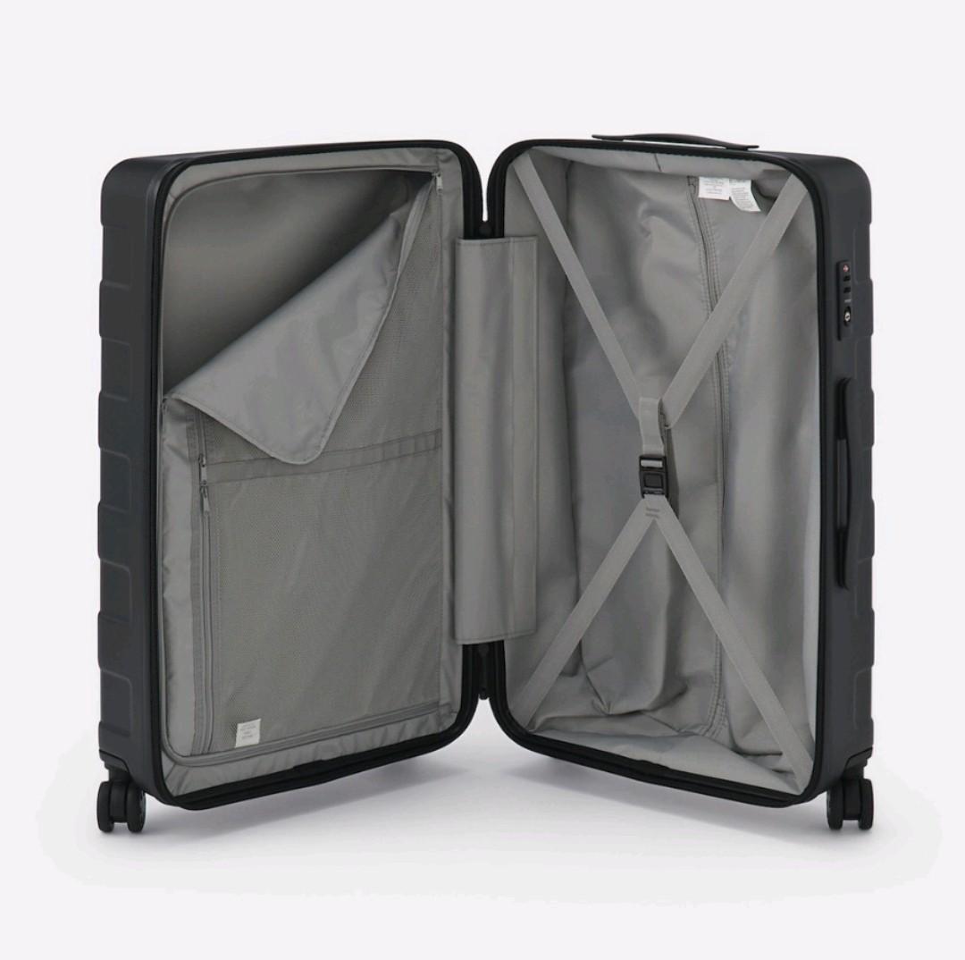 MUJI HARD CARRY BAG(105L) WITH ADJUSTABLE CARRYBAR, Hobbies & Toys