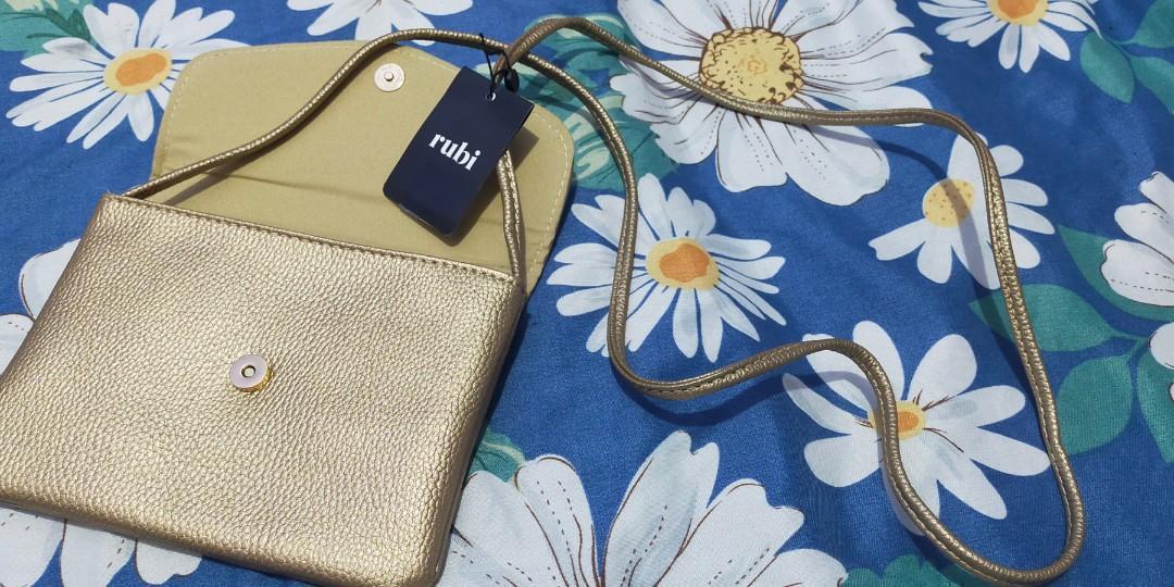 NEW Cotton On Rubi Mikaela crossbody bag in gold, Women's Fashion, Bags