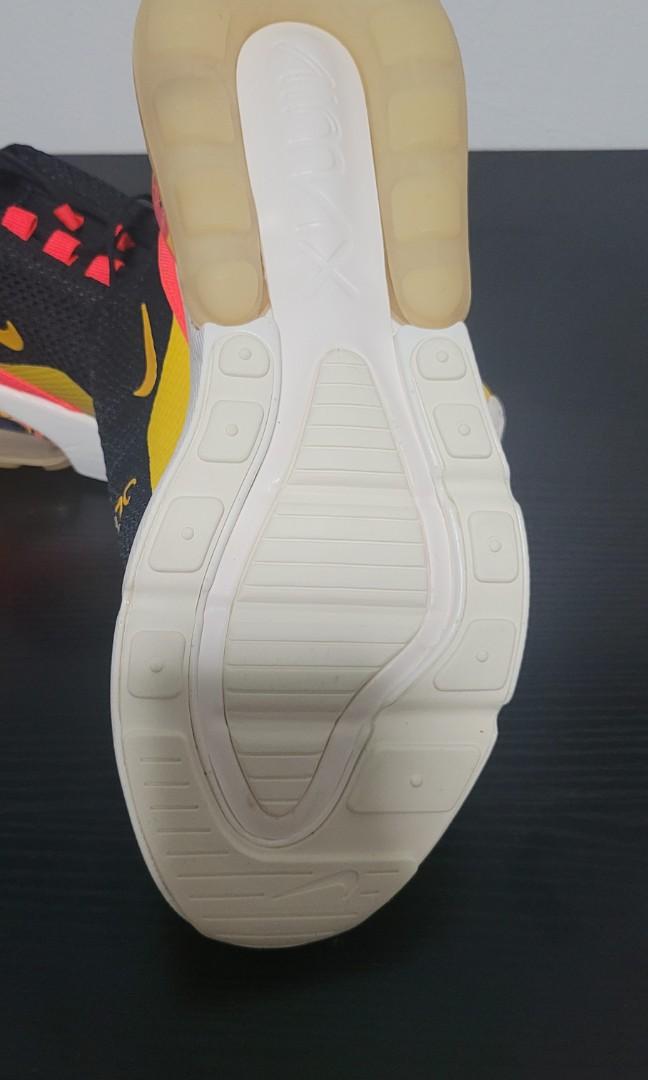 Nike Air Max 270 SE Black University Gold Bright Crimson