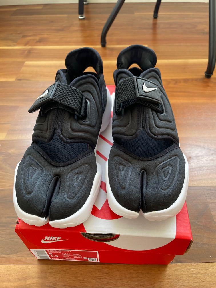 nike aqua rift size 9