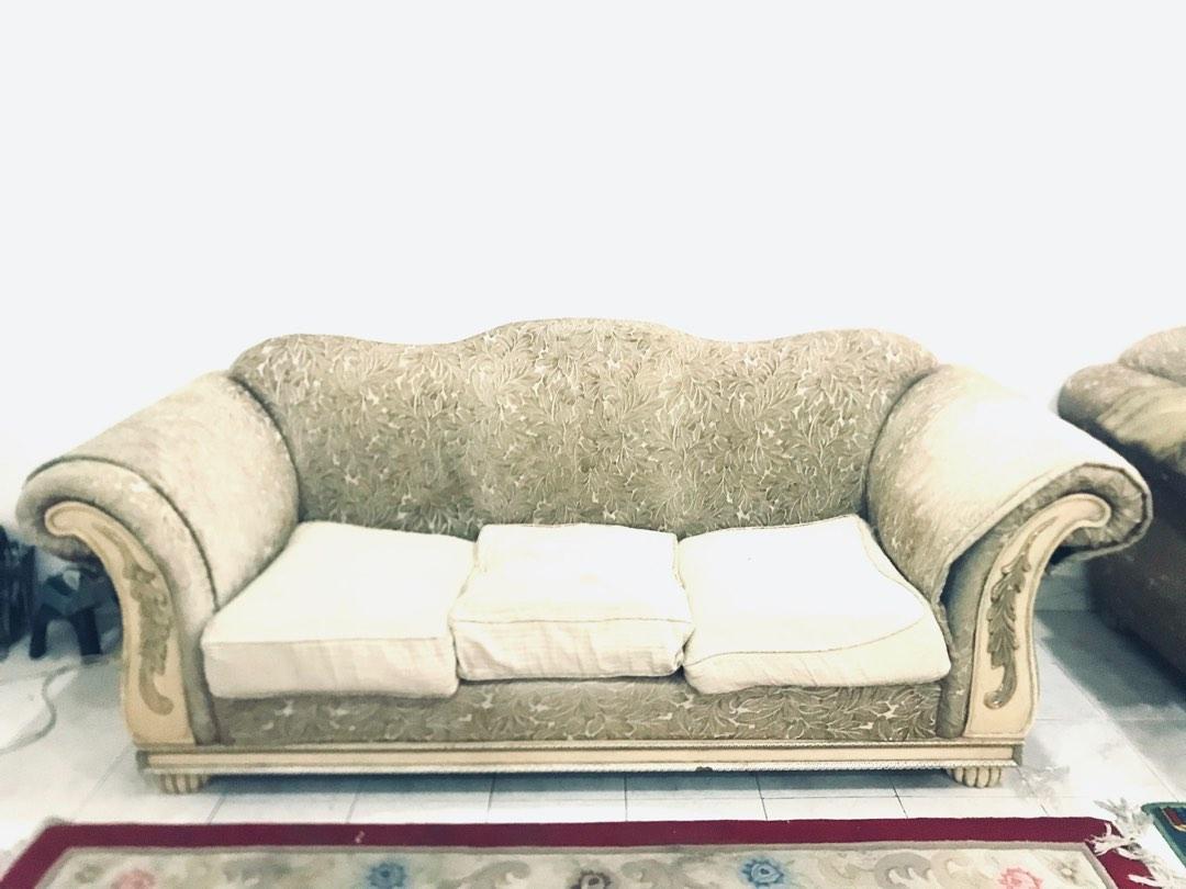 Sofa novel discount
