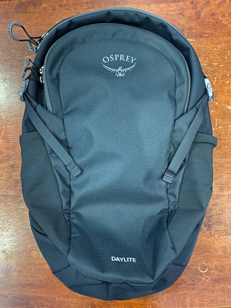 Osprey Daylite Backpack 13L Black, Sports Equipment, Hiking & Camping