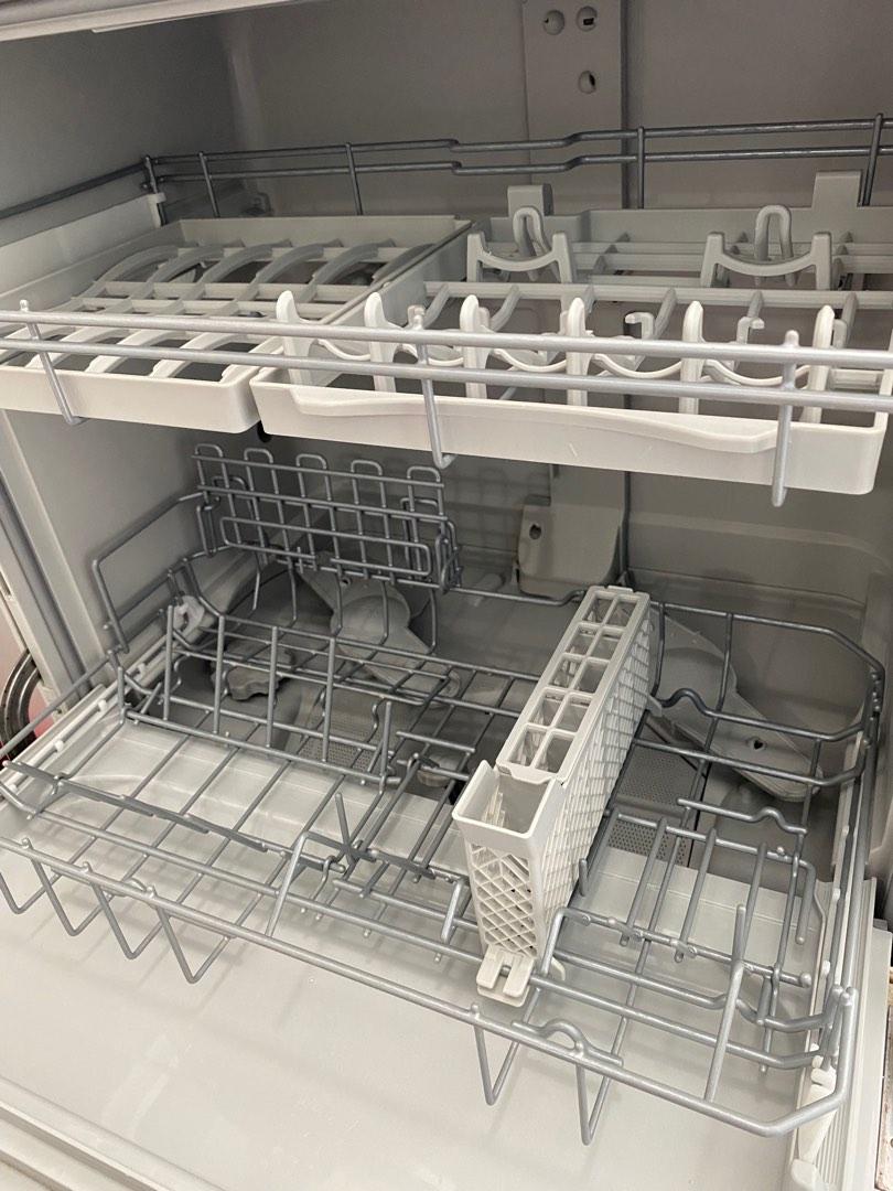 Panasonic Dishwasher NPTH1Free delivery!, TV & Home Appliances