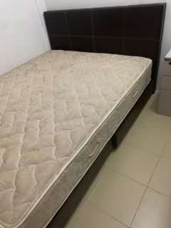 (Category: ) located in . Submitted by Jiayi (Listing ID 1185453553, Image 1). Description: .